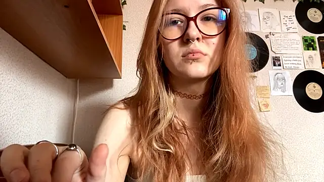 Snapshot of LaureenVielma chatting on April 2026 07:25:02 AM LaureenVielma online show from April 2026 07:25:02 AM