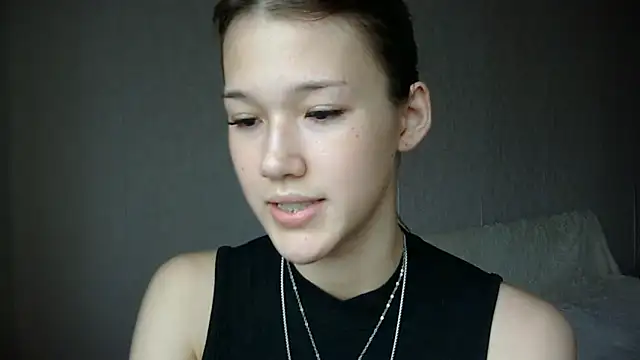 lilXdomiii online show from May 2026 12:24:01 PM