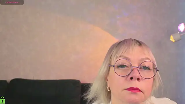 Snapshot of Ann_Annise chatting on March 2026 01:22:02 AM Ann Annise online show from March 2026 01:22:02 AM