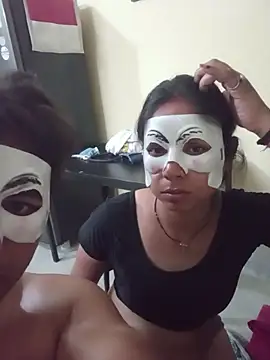 Snapshot of pinkbox chatting on March 2026 06:14:01 PM pinkbox online show from March 2026 06:14:01 PM