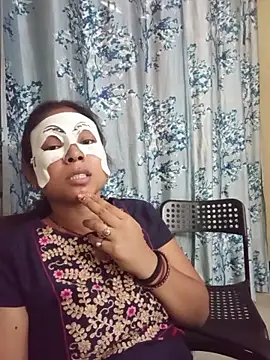 Snapshot of pinkbox chatting on March 2026 06:30:02 AM pinkbox online show from March 2026 06:30:02 AM