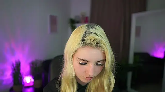 Snapshot of Jetpearl chatting on March 2026 08:15:01 PM Jetpearl online show from March 2026 08:15:01 PM