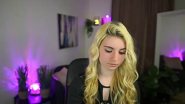 Snapshot of Jetpearl chatting on March 2026 08:12:01 PM Jetpearl online show from March 2026 08:12:01 PM