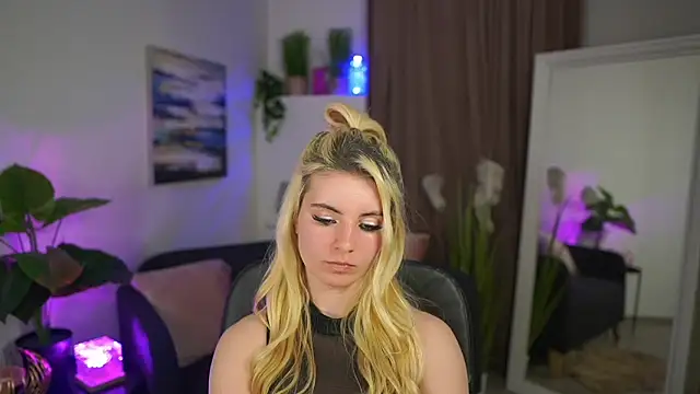 Snapshot of Jetpearl chatting on April 2026 07:22:02 PM Jetpearl online show from April 2026 07:22:02 PM