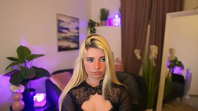 Snapshot of Jetpearl chatting on April 2026 08:20:02 PM Jetpearl online show from April 2026 08:20:02 PM