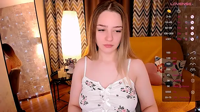 Snapshot of cherrykississ chatting on April 2026 02:01:01 AM cherrykississ online show from April 2026 02:01:01 AM