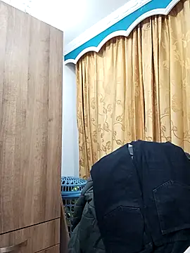 Apolo Men online show from February 2026 04:19:02 AM