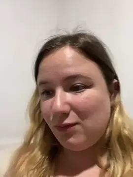 Snapshot of tuzorra99 chatting on March 2026 06:44:02 PM tuzorra99 online show from March 2026 06:44:02 PM