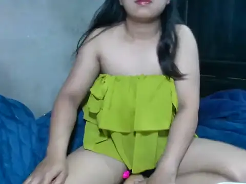 Snapshot of Slutty_18 chatting on May 2026 05:29:01 PM Slutty 18 online show from May 2026 05:29:01 PM