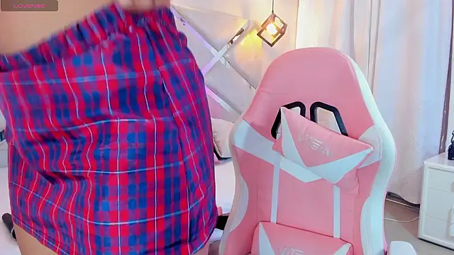 karlaa megan online show from February 2026 09:10:02 PM