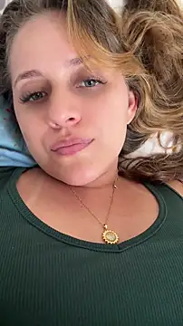 Snapshot of DannaCouper_ chatting on April 2026 08:47:01 PM DannaCouper online show from April 2026 08:47:01 PM