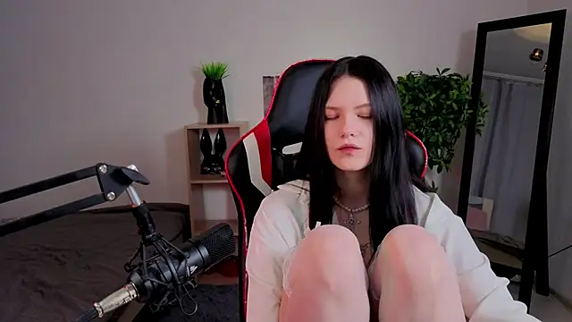 Maria trend online show from February 2026 05:08:01 PM