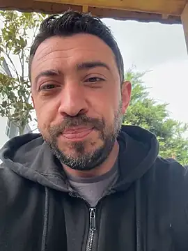 Snapshot of hessds34 chatting on April 2026 08:43:01 AM hessds34 online show from April 2026 08:43:01 AM