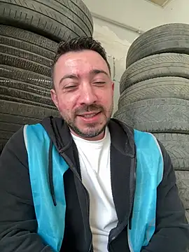 Snapshot of hessds34 chatting on April 2026 07:17:02 AM hessds34 online show from April 2026 07:17:02 AM