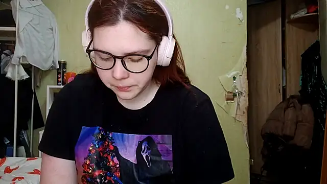 Snapshot of VannessaDillenbeck chatting on February 2026 06:14:02 AM VannessaDillenbeck online show from February 2026 06:14:02 AM