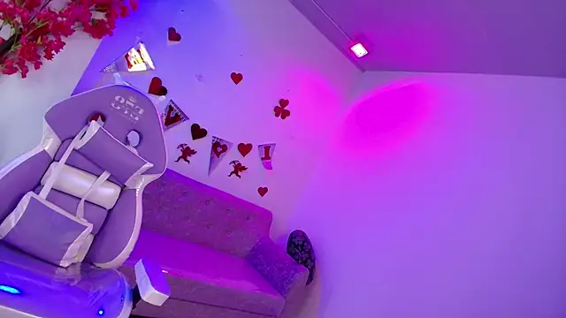 Maddie T18 online show from February 2026 11:44:02 AM