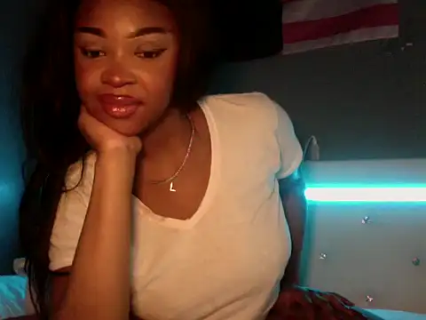LuckyTonightx online show from May 2026 07:59:02 AM