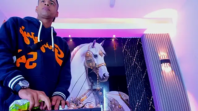 Snapshot of the_knights_of_the_night chatting on March 2026 05:44:02 AM the knights of the night online show from March 2026 05:44:02 AM