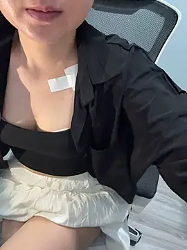 Snapshot of Zinna999 chatting on February 2026 06:46:02 AM Zinna999 online show from February 2026 06:46:02 AM