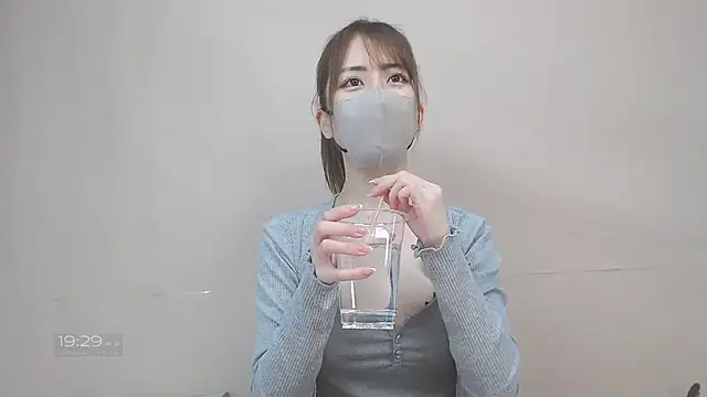 Snapshot of Piko_crystal chatting on April 2026 10:31:02 AM Piko crystal online show from April 2026 10:31:02 AM