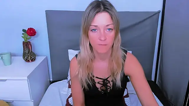 MileyXStar online show from April 2026 05:19:02 AM