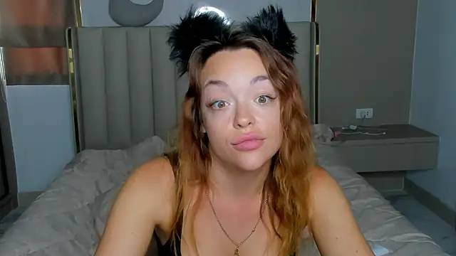 stellaa quenn online show from March 2026 02:15:01 AM