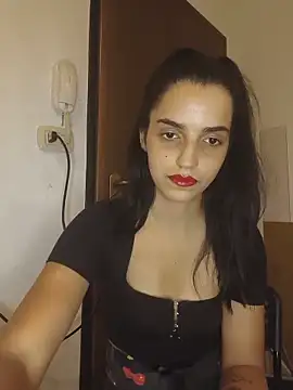 SoniaMoonnnnn online show from May 2026 08:43:02 PM