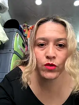 Snapshot of _luisaeliza_ chatting on April 2026 04:15:02 PM luisaeliza online show from April 2026 04:15:02 PM