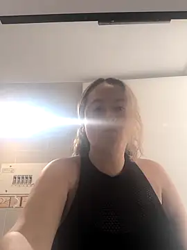  luisaeliza  online show from May 2026 04:56:01 PM