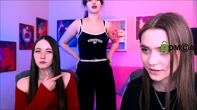 Snapshot of laurenmurrr chatting on April 2026 11:49:01 AM laurenmurrr online show from April 2026 11:49:01 AM