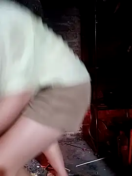 neyney110 online show from April 2026 10:49:02 AM