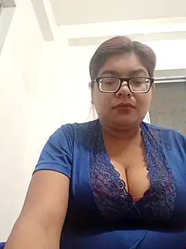 Snapshot of Elie_Hallway chatting on March 2026 06:48:02 PM Elie Hallway online show from March 2026 06:48:02 PM