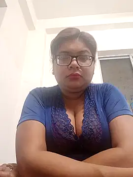 Snapshot of Elie_Hallway chatting on March 2026 06:49:01 PM Elie Hallway online show from March 2026 06:49:01 PM