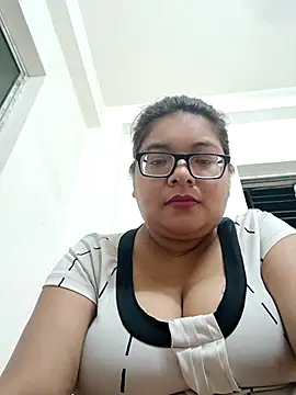 Snapshot of Elie_Hallway chatting on April 2026 06:31:01 PM Elie Hallway online show from April 2026 06:31:01 PM