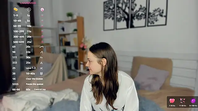 Snapshot of MalvinaTrafford chatting on April 2026 08:17:01 PM MalvinaTrafford online show from April 2026 08:17:01 PM