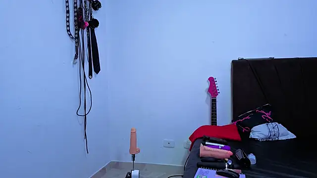 Iam kimh online show from February 2026 06:40:02 PM