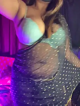 Snapshot of queen-panda chatting on April 2026 06:10:01 PM queen-panda online show from April 2026 06:10:01 PM