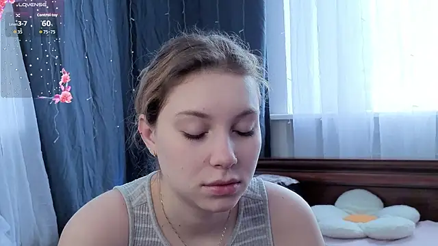 JadwigaTagliavia online show from April 2026 06:19:02 AM