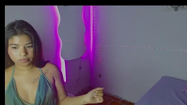 Charlothe 18 online show from February 2026 08:24:01 AM