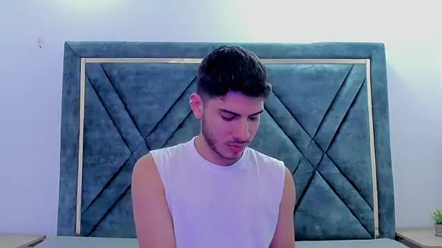 Snapshot of Apolo_Gray chatting on February 2026 05:25:02 AM Apolo Gray online show from February 2026 05:25:02 AM