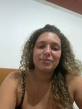 Snapshot of LoiraQuente69 chatting on May 2026 11:54:01 PM LoiraQuente69 online show from May 2026 11:54:01 PM