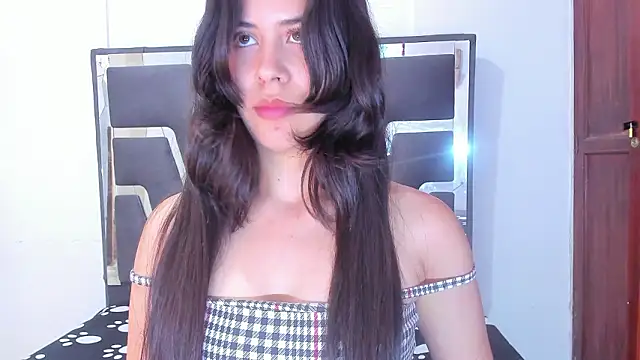 Snapshot of SamanthaHill_ chatting on February 2026 07:41:01 PM SamanthaHill online show from February 2026 07:41:01 PM