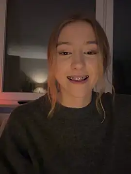 Snapshot of romyxxs chatting on January 2026 11:25:01 PM romyxxs online show from January 2026 11:25:01 PM