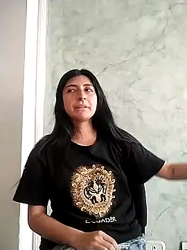 EmmaWilliamss4 online show from February 2026 04:00:02 PM