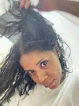 LIA PARKERR online show from February 2026 12:11:01 AM