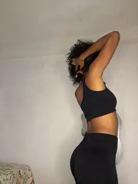 Snapshot of LIA_PARKERR chatting on March 2026 10:58:02 PM LIA PARKERR online show from March 2026 10:58:02 PM