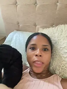 Snapshot of LIA_PARKERR chatting on March 2026 07:41:02 PM LIA PARKERR online show from March 2026 07:41:02 PM