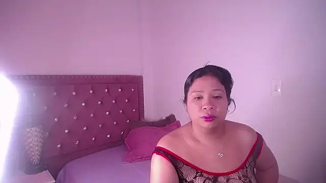 Snapshot of miafuegolatino chatting on June 2026 03:07:01 AM miafuegolatino online show from June 2026 03:07:01 AM