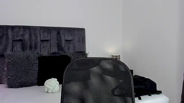 Snapshot of Malory_Saenzz chatting on February 2026 04:10:02 PM Malory Saenzz online show from February 2026 04:10:02 PM