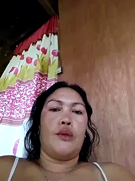 Snapshot of sexymom_siovie chatting on June 2026 06:33:01 AM sexymom siovie online show from June 2026 06:33:01 AM